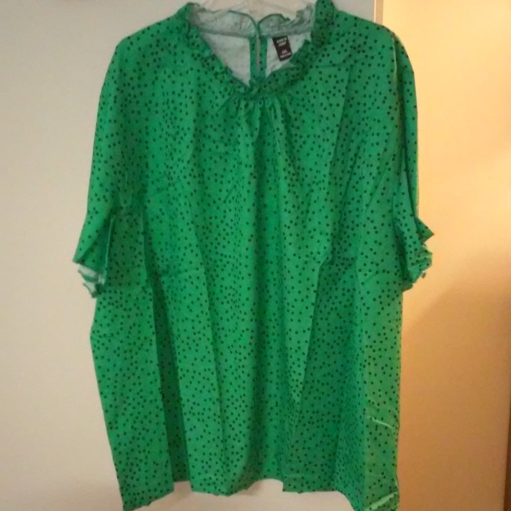 ‼️🆕NWT Adorable SHEIN Curve Plus PolkaDotFrill Sleeve Blouse